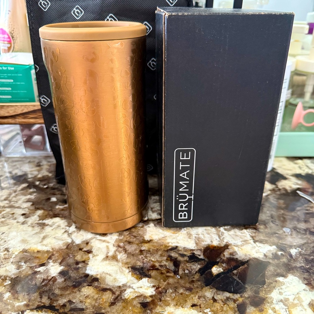 Brumate Hopsulator Juggernaut Gold Leopard 24 oz